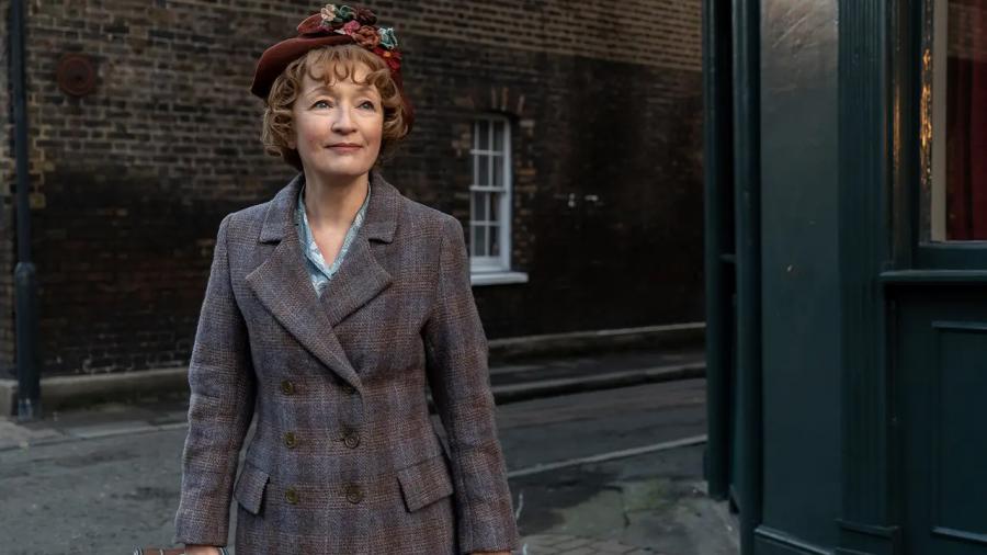 LA SRA. HARRIS VA A PARÍS